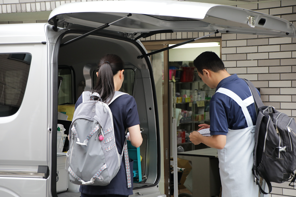 「訪問診療」歯科医師の1日の流れのイメージ画像