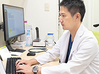 「外来診療」内科医師の1日の流れのイメージ画像